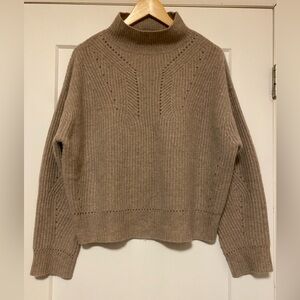 Light taupe cashmere sweater
